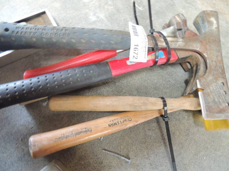 lot 1672 image: Tac hammer, ballping hammer and roo...