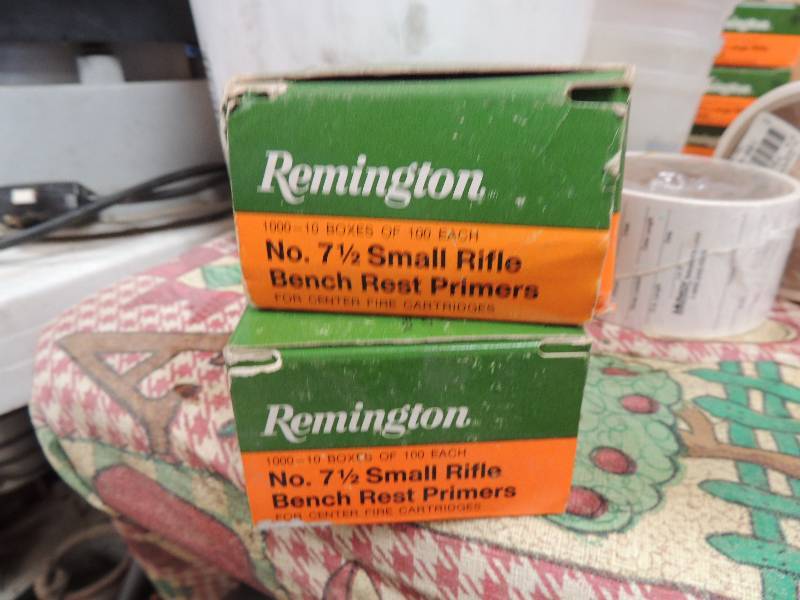 lot 1728 image: No7 12 sm rifle BR primer (100ct) ...
