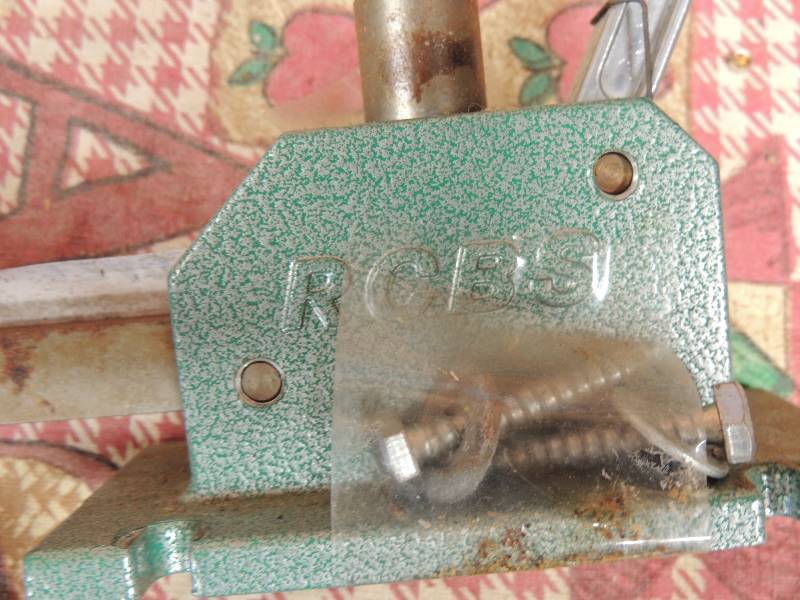 lot 1749 image: Rifle primer...