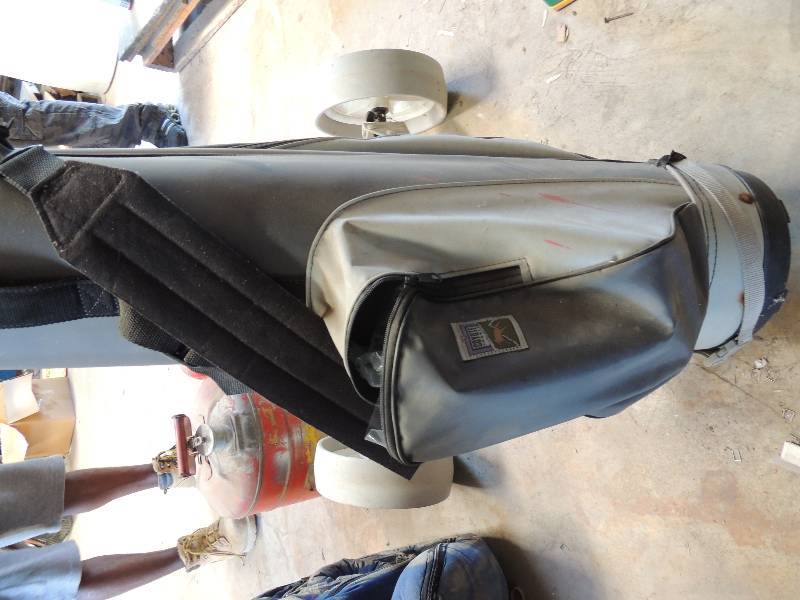 lot 1806 image: Complete golf set with caddy bag...