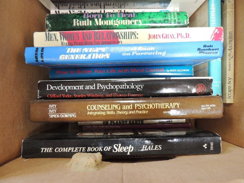 lot 1822 image: PSYCHOTHERAPY  & COOKBOOKS ...