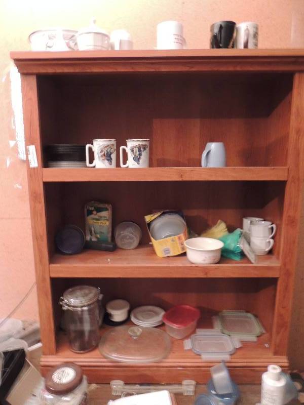 lot 1861 image: 44 H  X 36 long  bookcase hutch ...