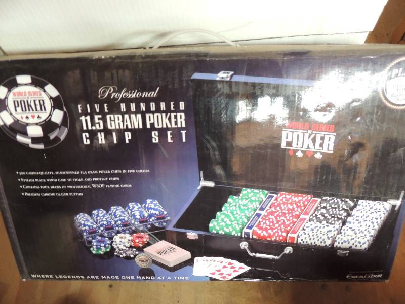 lot 695 image: World Poker Tour Series 11.5 Chip s...