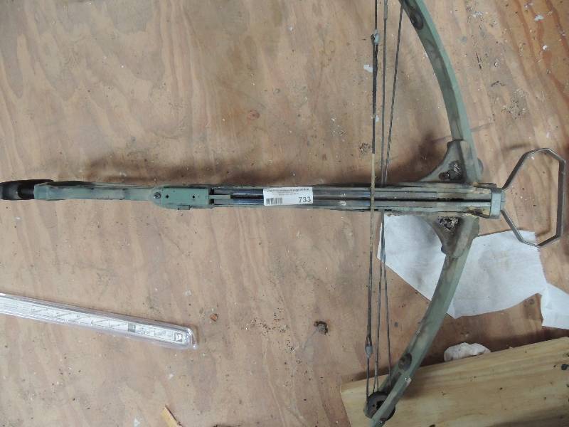 lot 733 image: Crossbow (metal frame) Barnett RC 1...