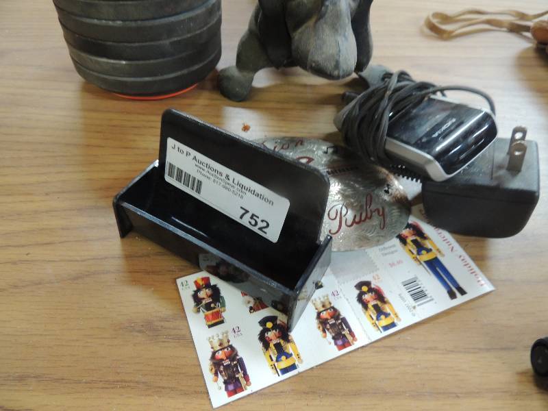lot 752 image: 6x Remingtn Rock cup holders, 13x U...