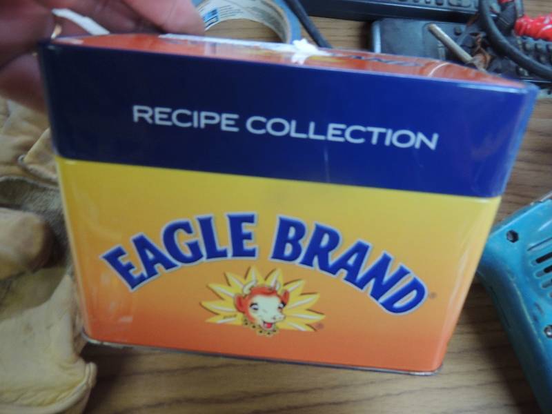 lot 764 image: Eagle Brand Recipe collection...