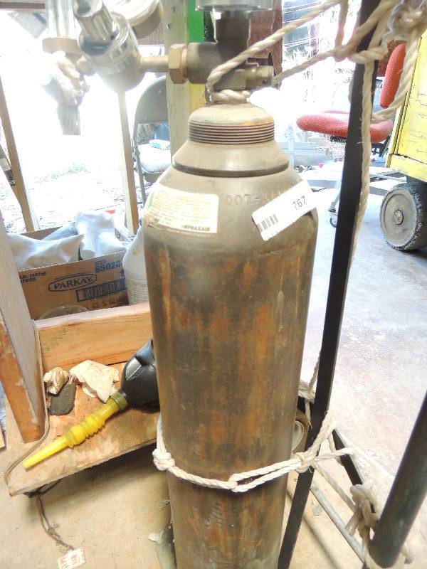 lot 767 image: Argon tsnk with regulator...