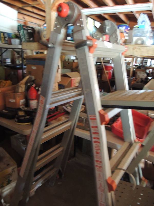 lot 691 image: Little Giants Work Ladder...