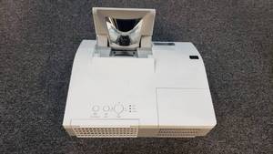 lot 114 image: Hitacho CP-A301N 3LCD Projector