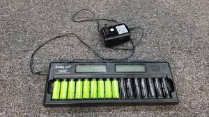 lot 148 image: Palo LCD Battery Charger w Battieries, Model PLNC31