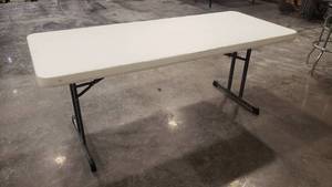 lot 175 image: Lifetime 6 Folding Legs Banquet Table