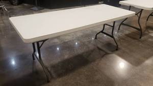 lot 178 image: Lifetime 6 Folding Legs Banquet Table
