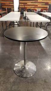 lot 214 image: Round Black & Chrome Adjustable Barstool Table