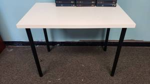 lot 223 image: White Ikea Linnmon Desk w Black Legs.  Measures 39 x 29 x 24