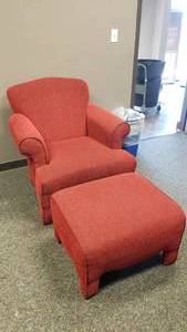 lot 226 image: Red Arm Chair w Matching Ottoman.  Clean & Super Comfortable Matches Lot 243