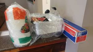 lot 304 image: Lot of Misc CookingServing Goodies.  Aluminum Foil, Steam Trays & Serving Bowls