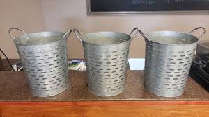 lot 321 image: Lot of 3 Replica Olive Bucket