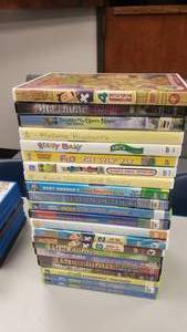 lot 353 image: Lot of Misc Kids Movie DVDs.  22 Total