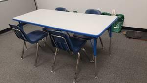 lot 357 image: Rectangle Adjustable Classroom Table & 4 Chairs