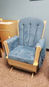 lot 364 image: Foundations Wooden SafeRockerGlider.  VERY Comfortable