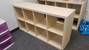 lot 389 image: Ikea Kallax Natural 8 Shelf Shelving Unit.  Measures 59 x 31 x 15