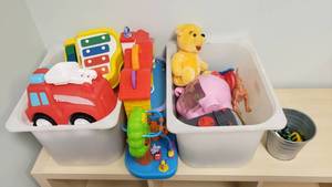 lot 390 image: Lot of Misc Childrens Toys.  Includes Everything Pictured.