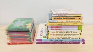 lot 393 image: Lot of Childrens Board Books & CDs