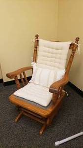 lot 425 image: Wooden Nursery Rocker