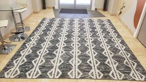 lot 441 image: Beautiful Sabrina Soto Casa CollectionLarge Area Rug.  137 x 118