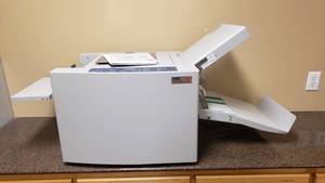 lot 465 image: WOW  MBM Corp Air Suction Folder, Model 1500S.  Automatically folds papers to your exact specs