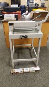 lot 485 image: Triumph Model 3905 Paper Cutting Machine