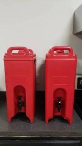 lot 516 image: Lot of 2 Cambro 500LCD158 Camtainer Insulated Beverage CarrierDispensers