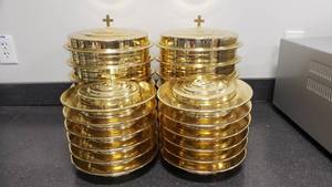 lot 518 image: Lot of 24 Gold Communion Trays.  12 Cup Trays & 12 Bread Plates