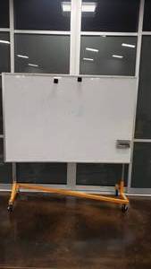 lot 536 image: Rolling Z Rack White Board.  Board is 72 x 48