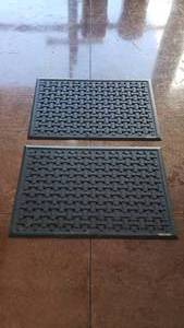 lot 579 image: Lot of 2 BathroomKitchen Anti-Slip Grease Proof Rubber Mats.  34 x 23