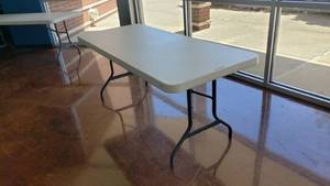 lot 598 image: Lifetime 6 Folding Legs Banquet Table