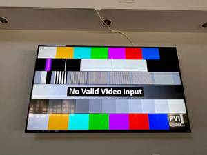 lot 631 image: BEAUTIFUL Vizio 70 Class HDR UHD SmartCast LED TV, Model E70-C3