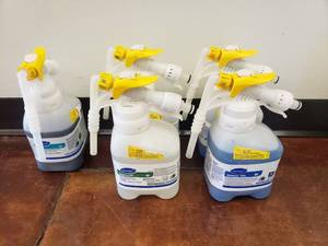 lot 664 image: Lot of Diversey Cleaners