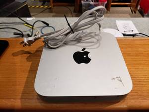 lot 785 image: Apple A1347 Mac Mini