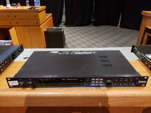 lot 799 image: Lexicon MPX 1 Multiple Processor FX