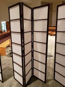 lot 819 image: Wood & Fabric 3 Panel Room Divider