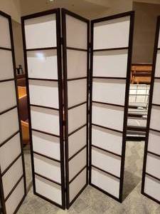 lot 820 image: Wood & Fabric 3 Panel Room Divider