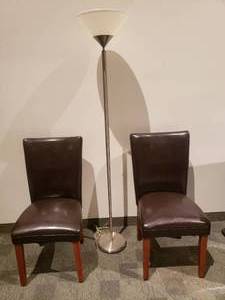 lot 860 image: Lot of 2 Matching Brown Chairs w Floor Lamp