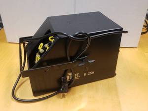 lot 902 image: Chauvet B-250 Bubble Machine