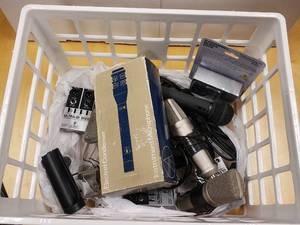 lot 907 image: Large Lot of Misc Microphones.  Shure, CAD, Radio Shack & More