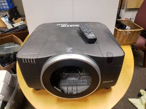 lot 918 image: Christie LW650 3-LCD Projector