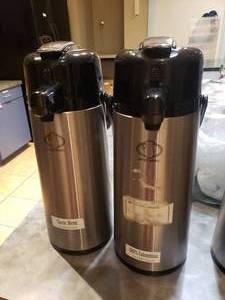 lot 960 image: Lot of 2 Service Ideas Coffee Airpots