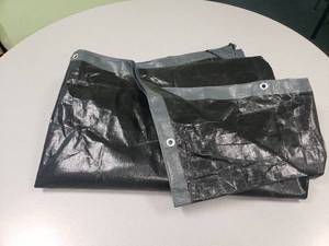 lot 958 image: 10 x 12 Tarp w Sturdy Corner Straps