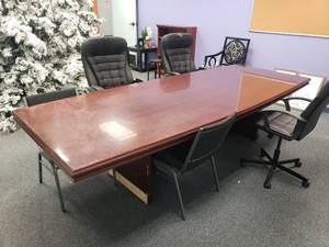 lot 1033 image: Wooden Conference Table & Misc Chairs