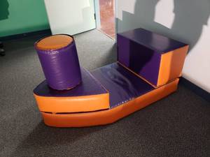 lot 1127 image: Large Soft Play Ship w Velcro Pieces